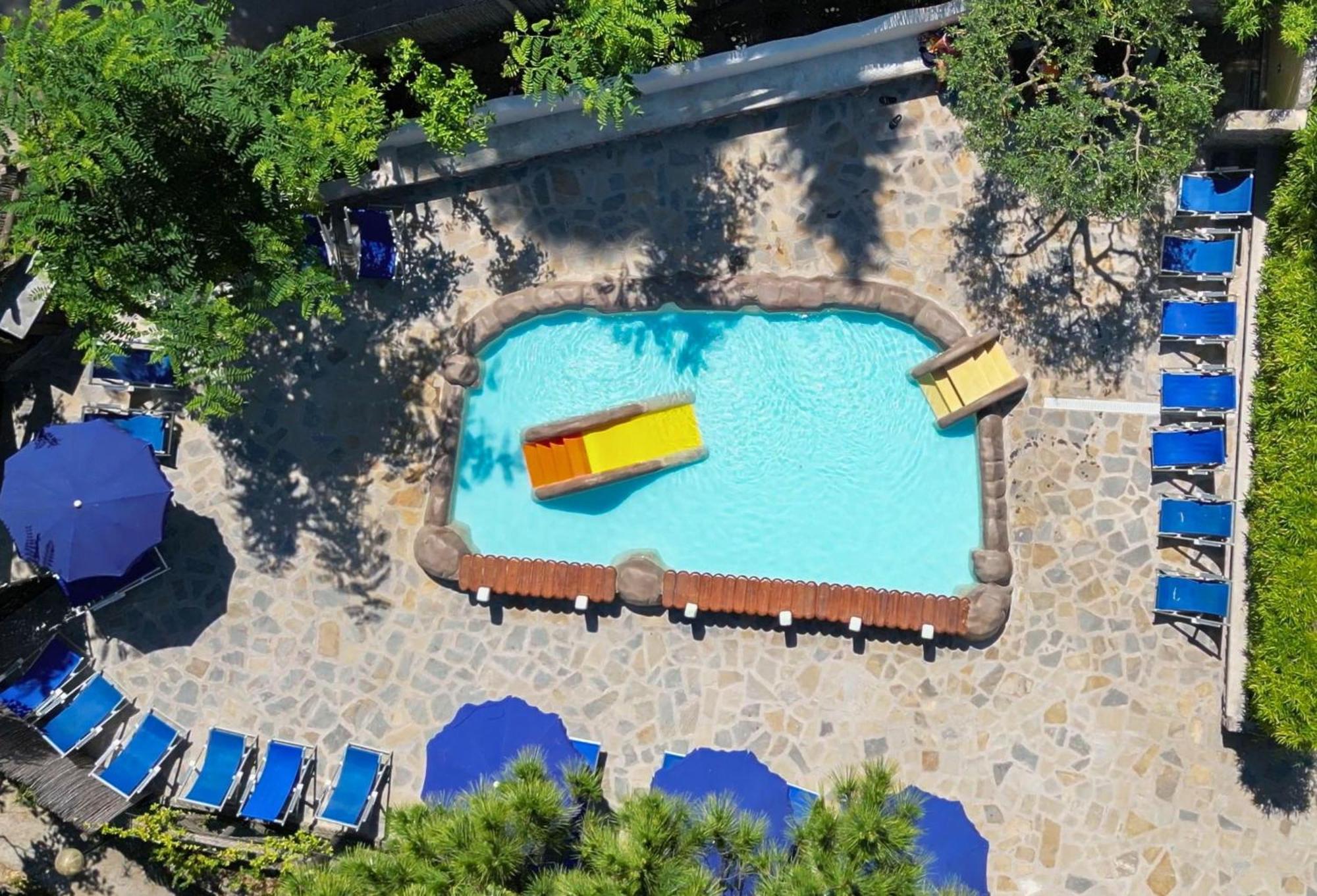 Village Camping Santa Fortunata - Campogaio Sorrento Exteriér fotografie