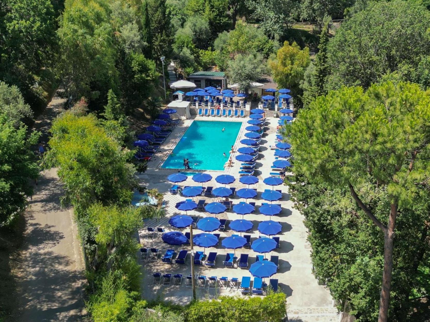 Village Camping Santa Fortunata - Campogaio Sorrento Exteriér fotografie