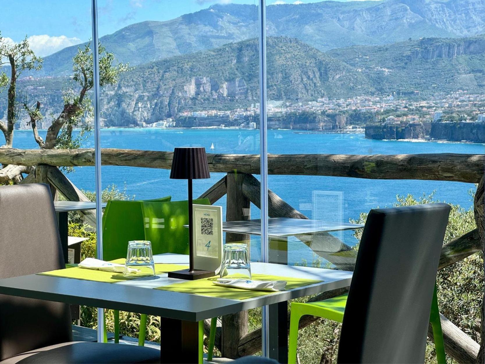 Village Camping Santa Fortunata - Campogaio Sorrento Exteriér fotografie